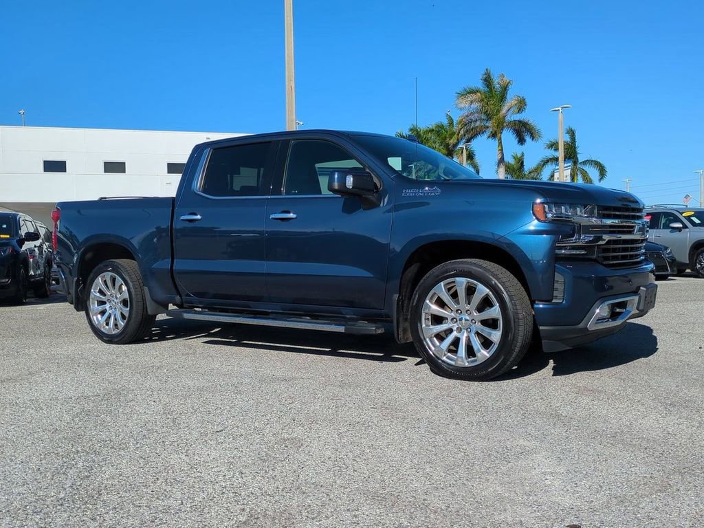 Used 2019 Chevrolet Silverado 1500 High Country w/ Technology Package image 3