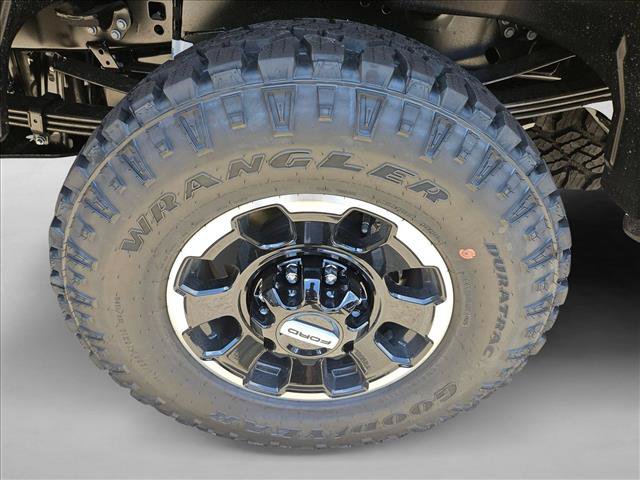 New 2026 Ford F250 Platinum w/ Tremor Off-Road Package AWD/4WD image 10