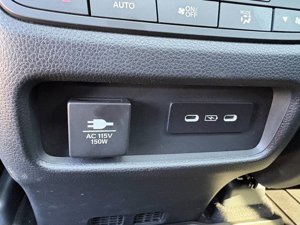 Certified 2025 Honda Pilot TrailSport image 31