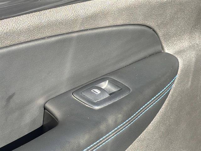 Used 2019 Jeep Grand Cherokee Laredo AWD/4WD image 18