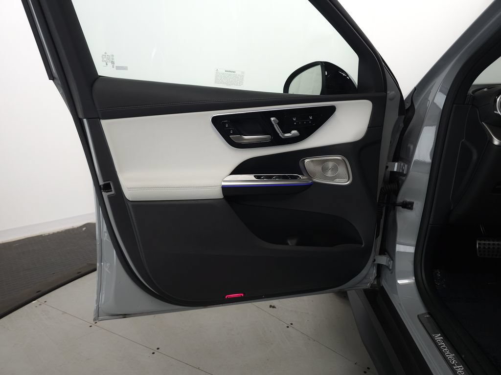 Certified 2026 Mercedes-Benz GLC 300 4MATIC image 5