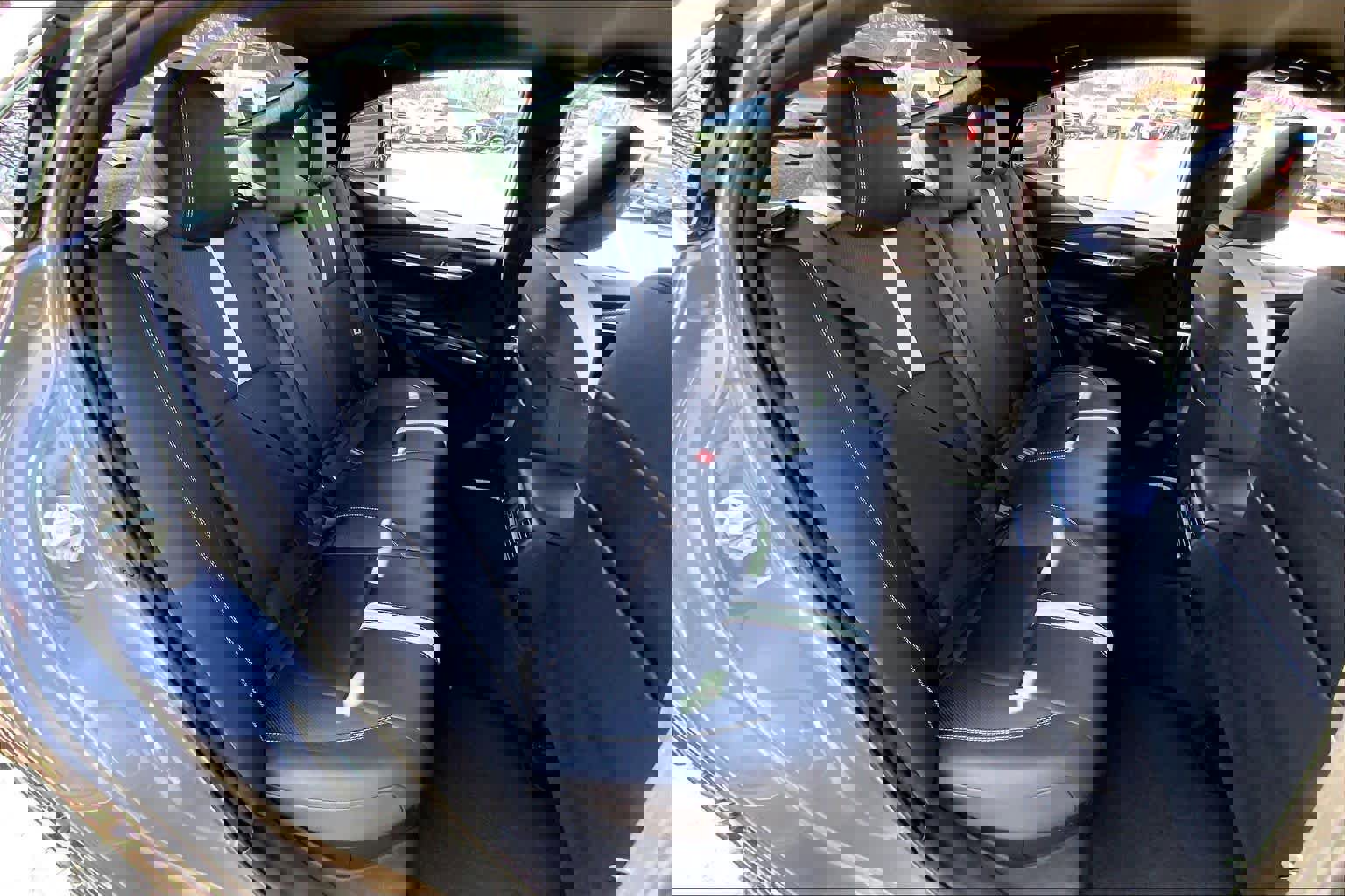 Used 2025 Toyota Camry SE w/ Convenience Package image 19