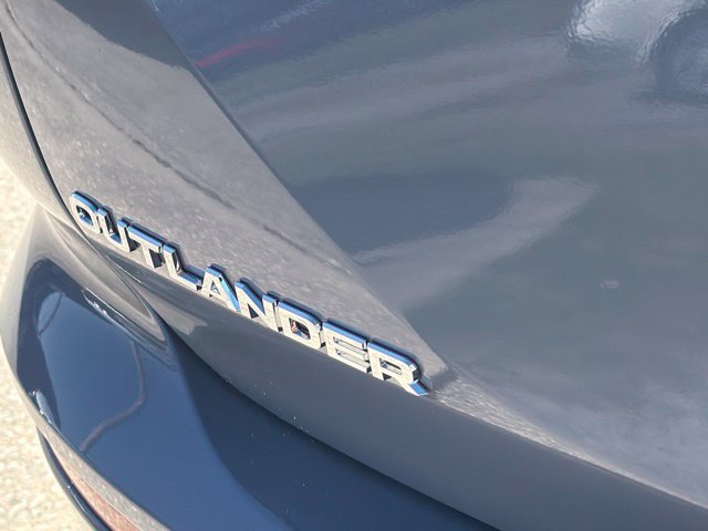 New 2026 Mitsubishi Outlander SE FWD image 14