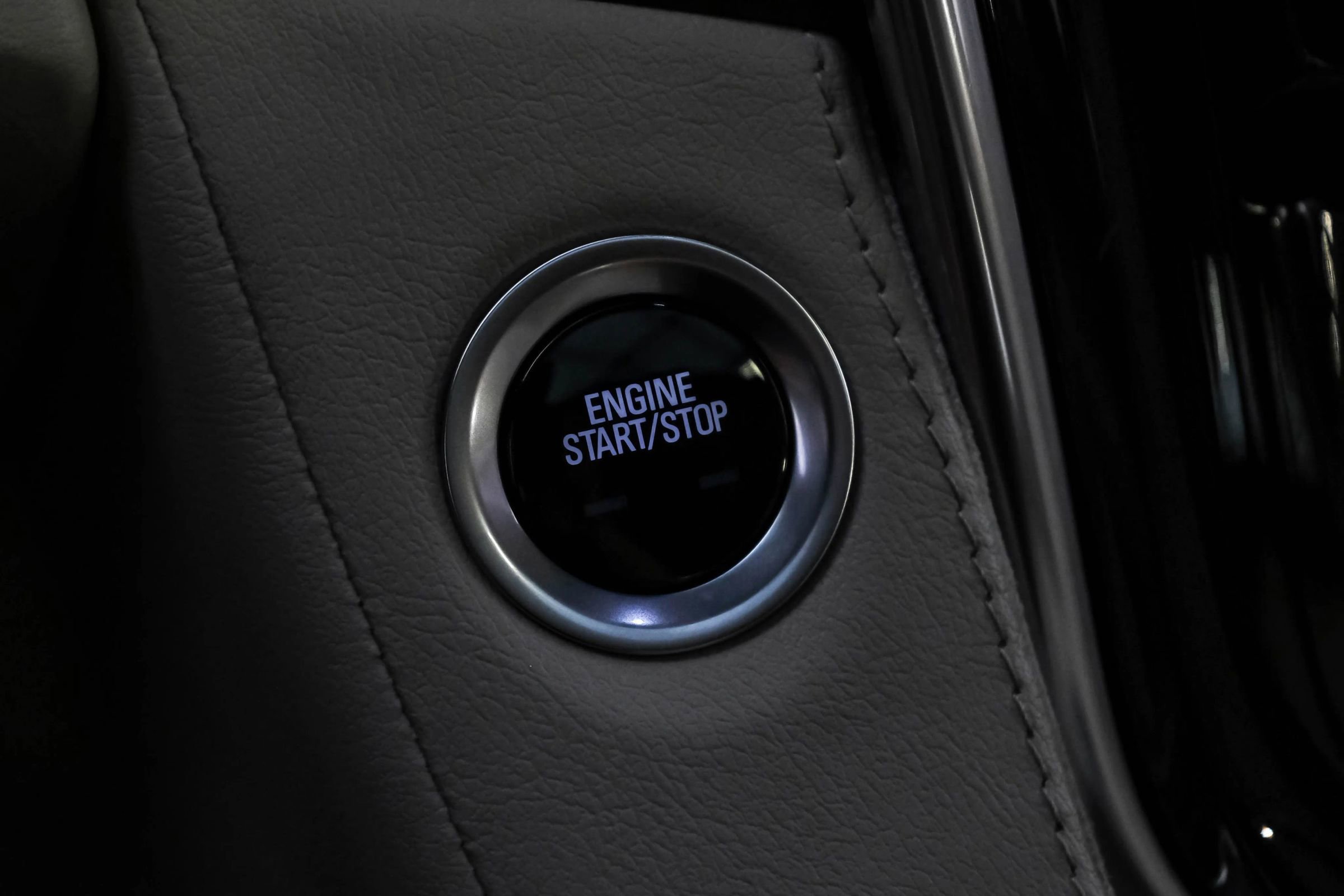 Used 2020 Cadillac Escalade Luxury RWD image 17