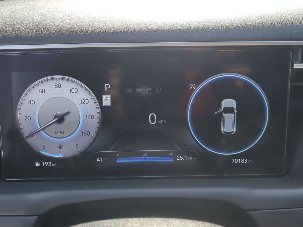 Used 2022 Hyundai Tucson Limited w/ Cargo Package image 17