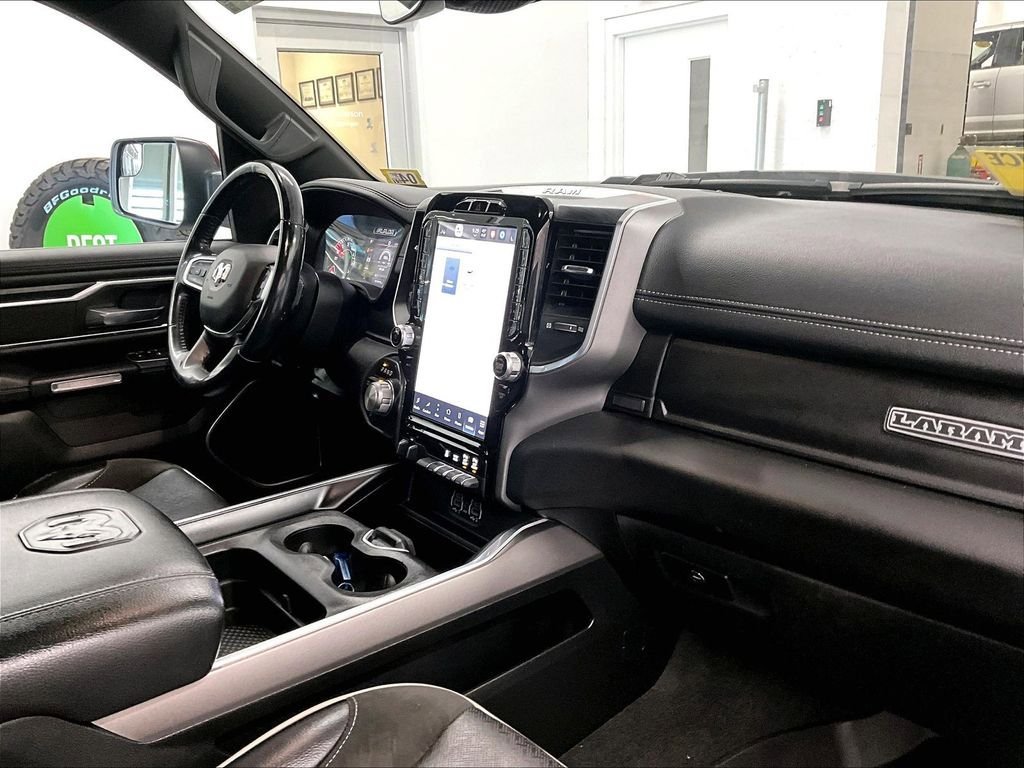 Used 2023 RAM 1500 Laramie AWD/4WD image 14