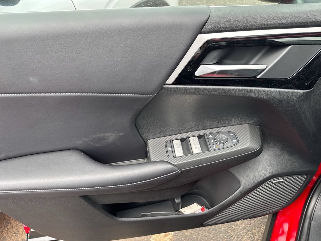 New 2026 Mitsubishi Outlander AWD image 32