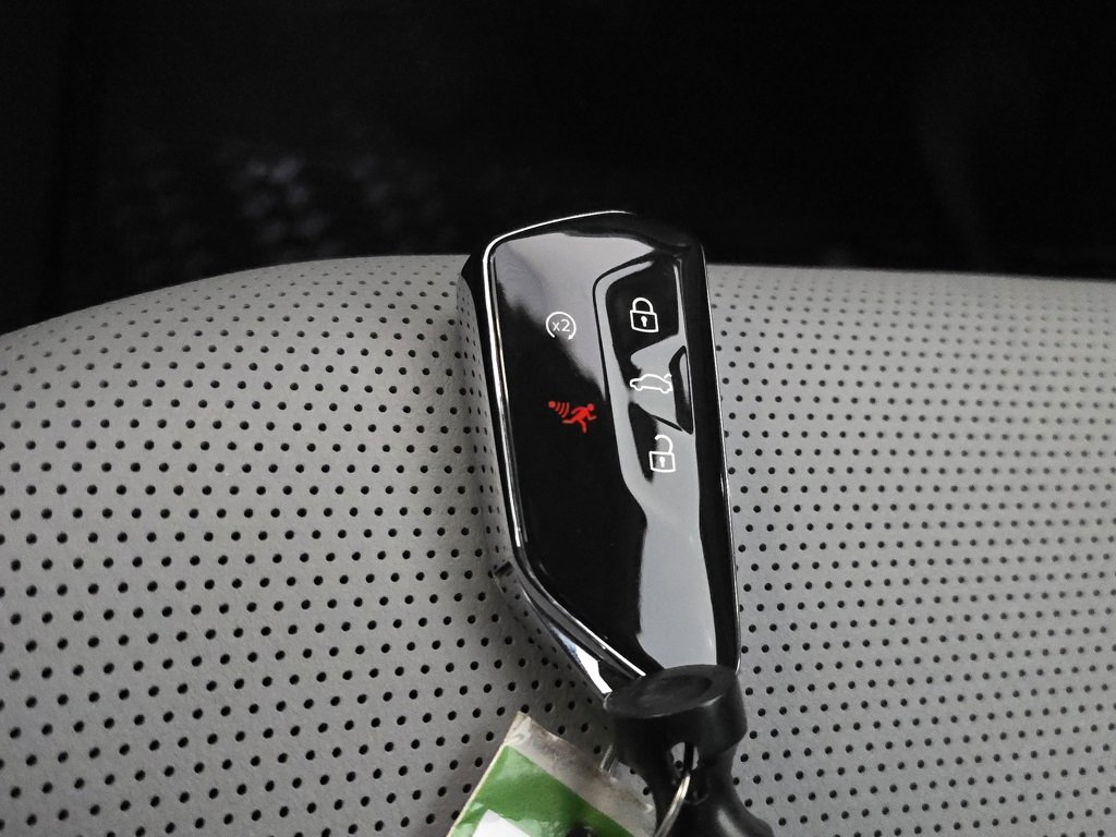 New 2024 Volkswagen Atlas Cross Sport SEL R-Line image 15