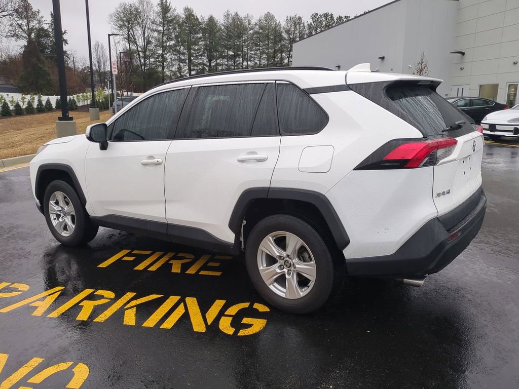 Used 2021 Toyota RAV4 XLE image 6