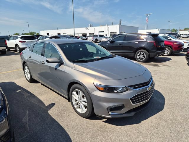 Used 2018 Chevrolet Malibu LT FWD image 3