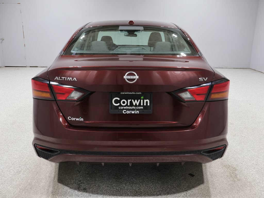 Used 2023 Nissan Altima 2.5 SV FWD video 3