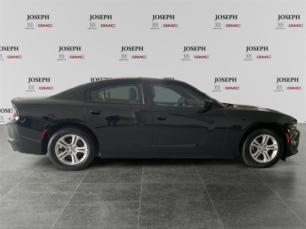 Used 2022 Dodge Charger SXT image 8