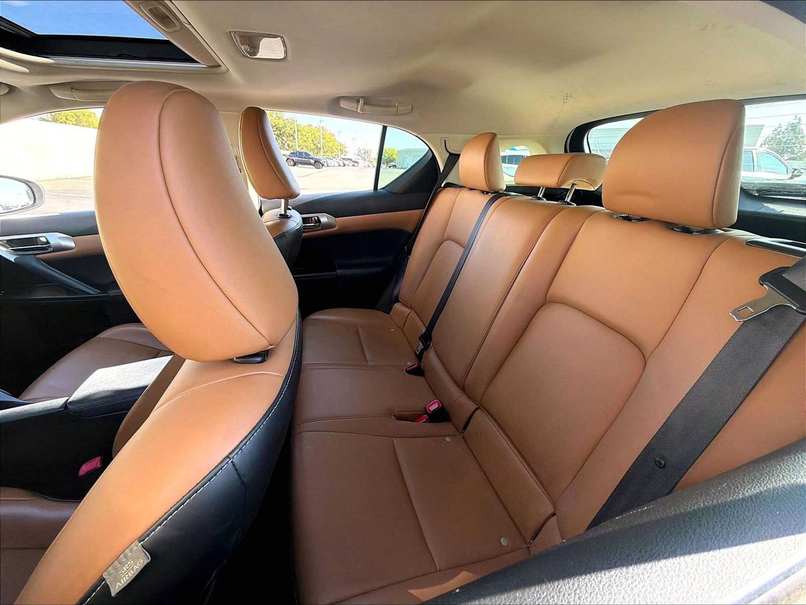 Used 2015 Lexus CT 200h FWD image 28