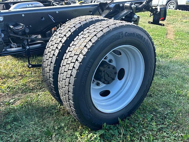 New 2026 Ford F550 4x4 Crew Cab image 26