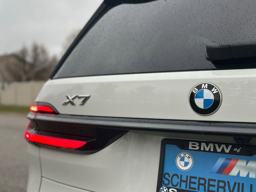Certified 2025 BMW X7 xDrive40i w/ M Sport Package image 13