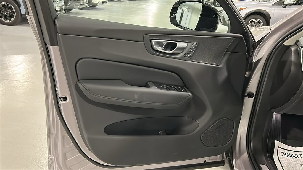 Certified 2026 Volvo XC60 B5 Plus w/ Protection Package Premier AWD/4WD image 9
