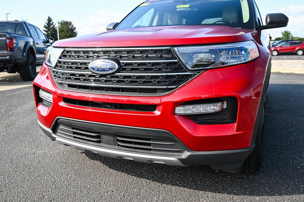 Certified 2023 Ford Explorer XLT w/ Equipment Group 202A image 11