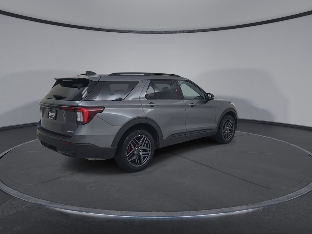 Used 2025 Ford Explorer ST-Line w/ ST-Line Street Pack AWD/4WD image 16