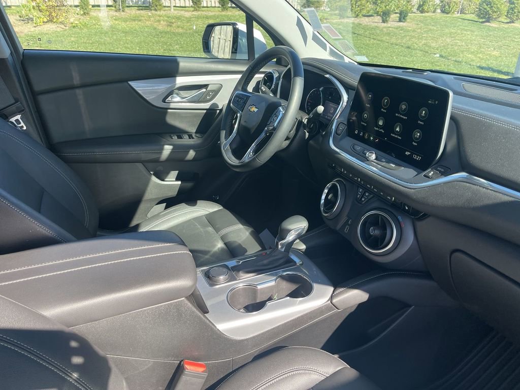 Used 2023 Chevrolet Blazer LT image 38