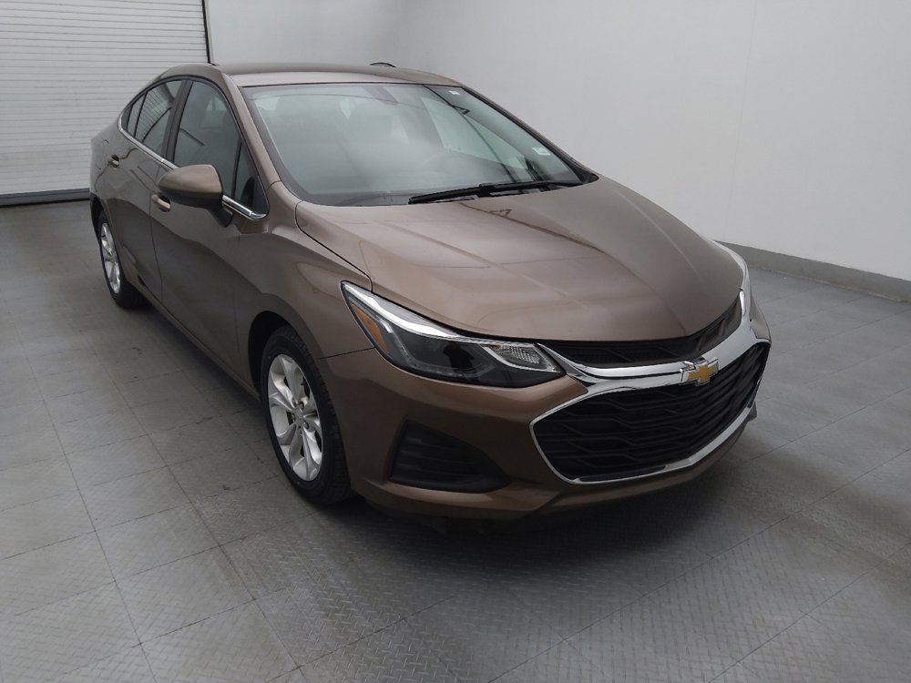 Used 2019 Chevrolet Cruze LT image 13