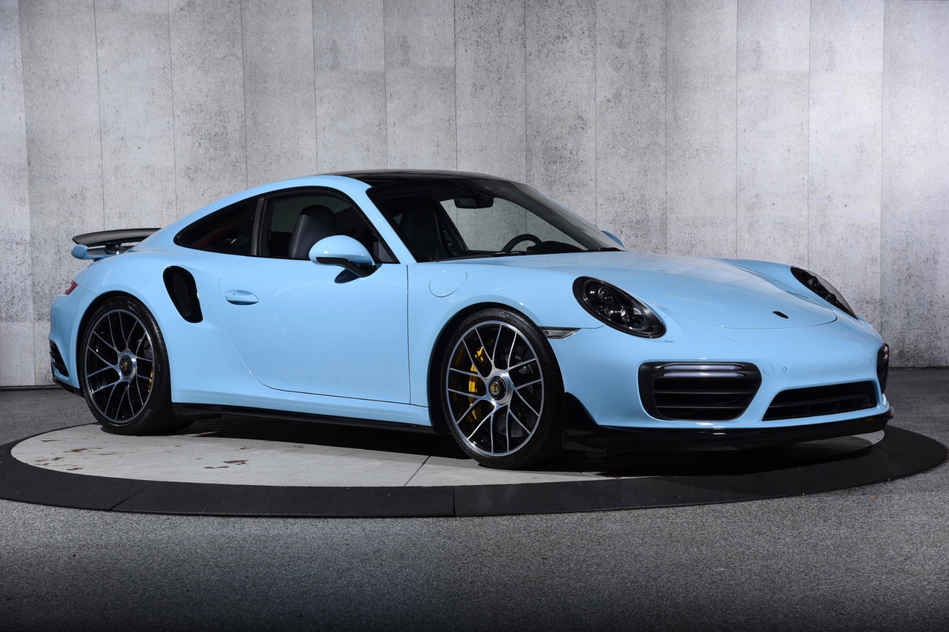 Used 2017 Porsche 911 Turbo S AWD/4WD image 2