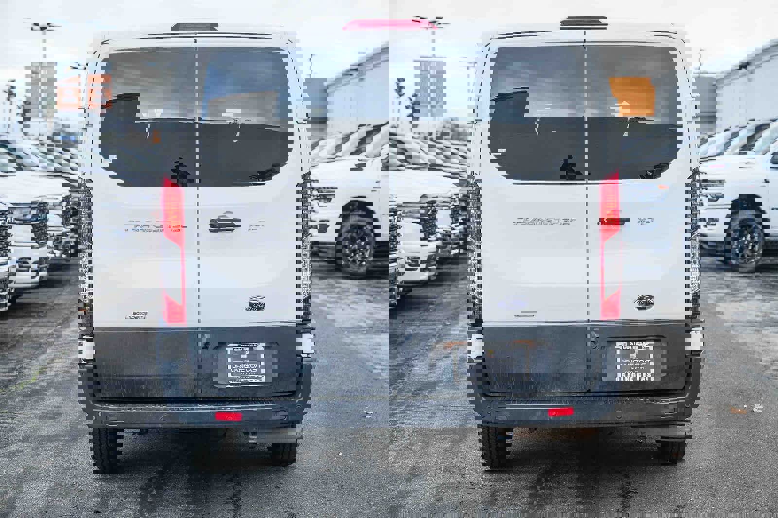 Used 2023 Ford Transit 350 XLT image 5