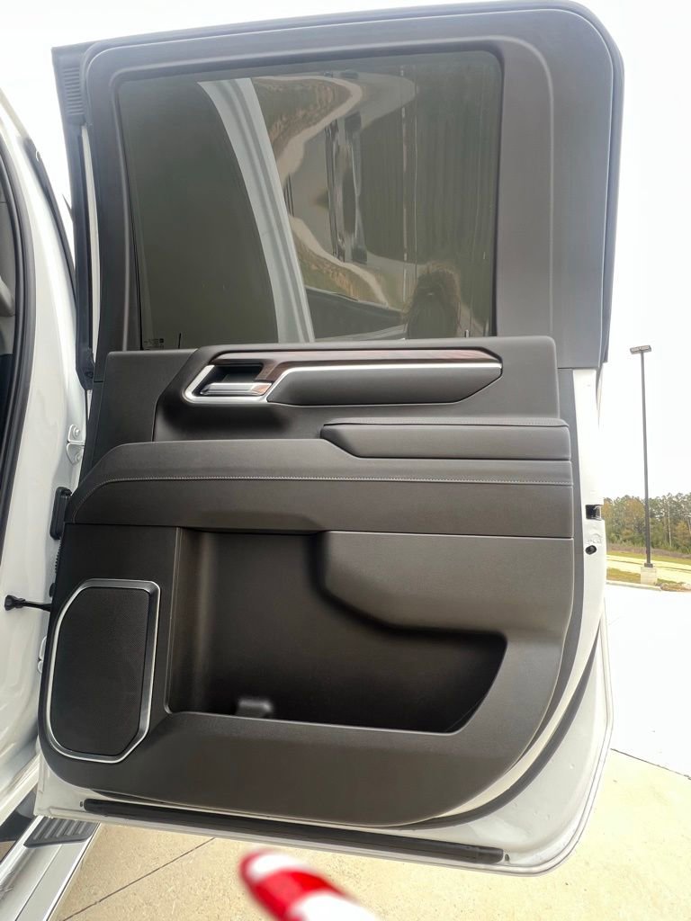 Used 2025 GMC Sierra 2500 SLT w/ SLT Convenience Package image 15