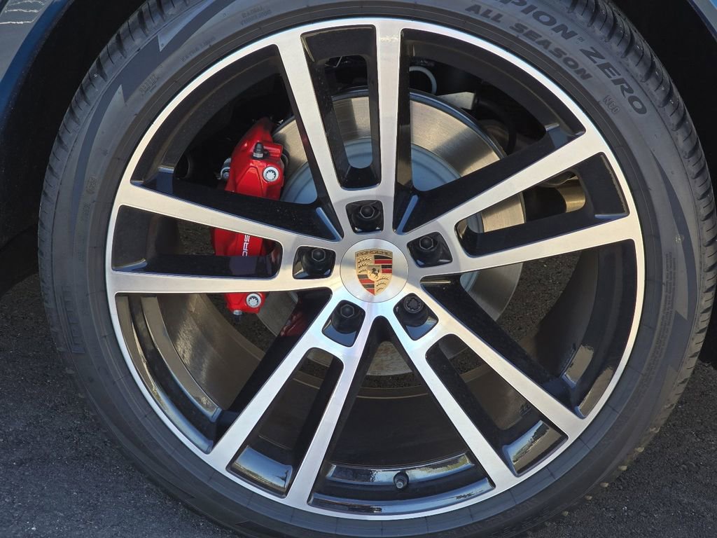 Used 2026 Porsche Cayenne S AWD/4WD image 32