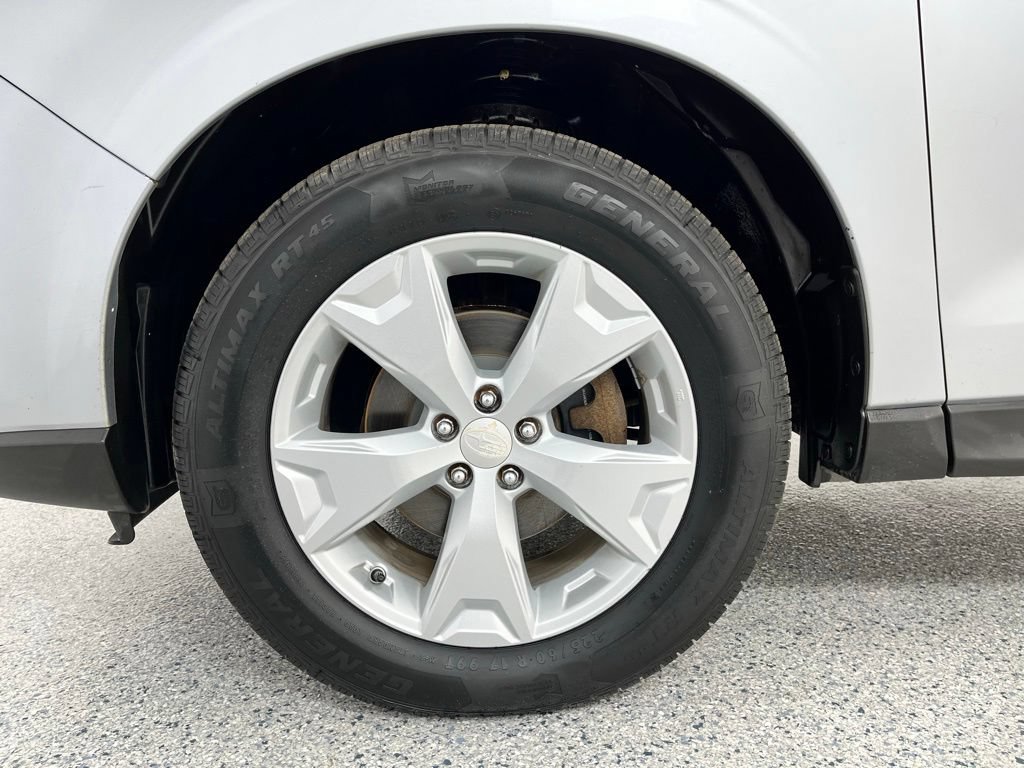 Used 2015 Subaru Forester 2.5i w/ Alloy Wheel Package AWD/4WD image 27
