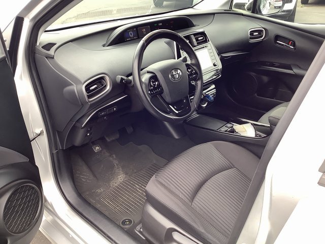 Used 2021 Toyota Prius Prime LE image 7