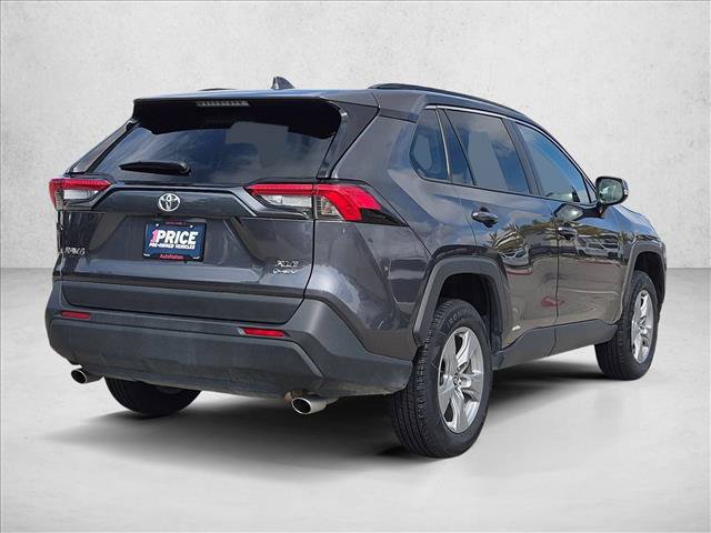Used 2025 Toyota RAV4 XLE AWD/4WD image 5
