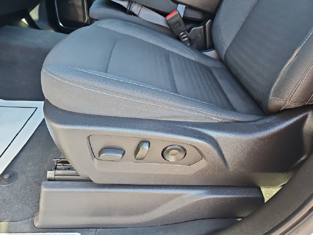 Used 2023 Chevrolet Silverado 1500 LT AWD/4WD image 17