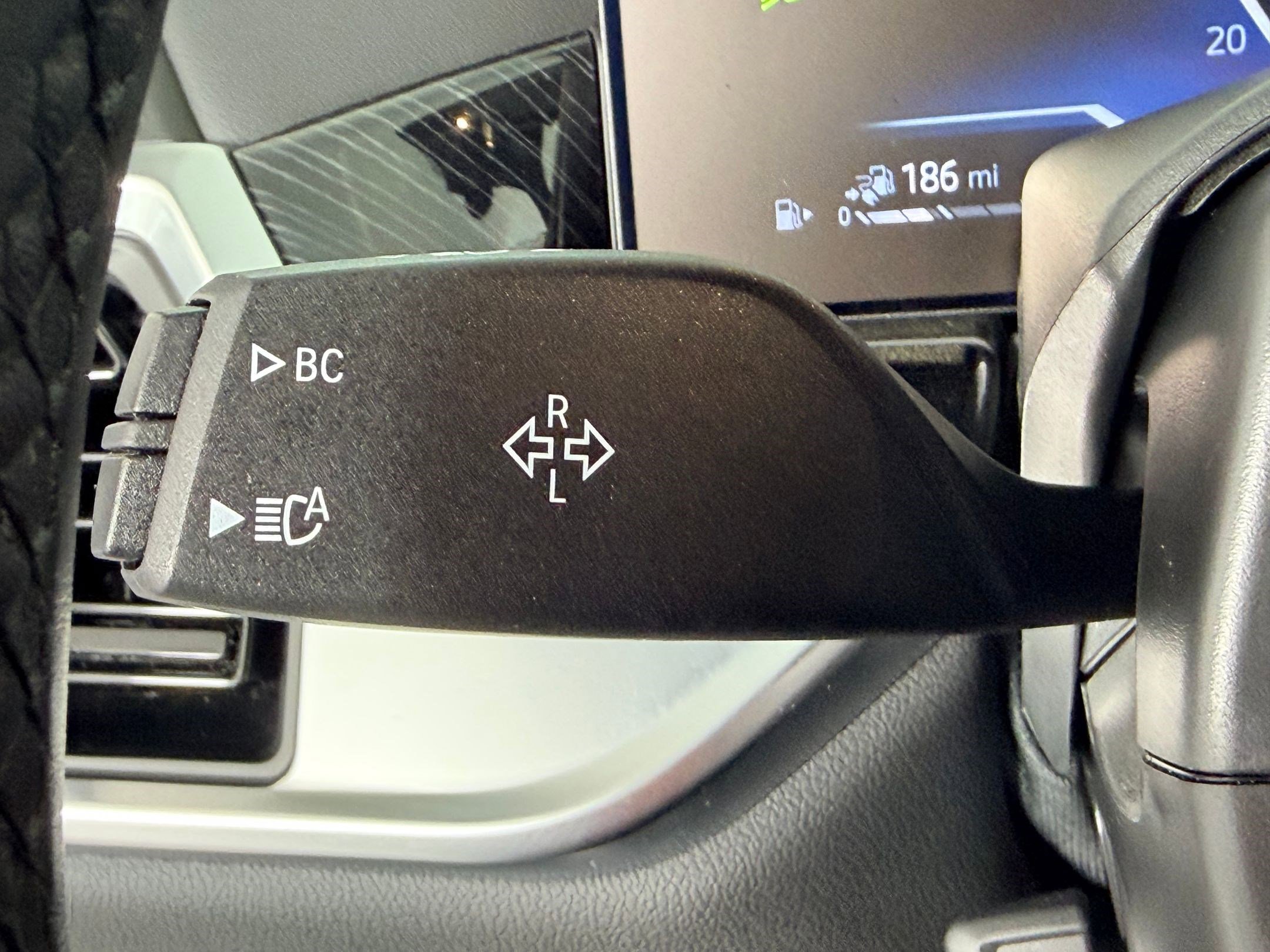 Certified 2025 BMW X5 xDrive50e w/ M Sport Package image 26