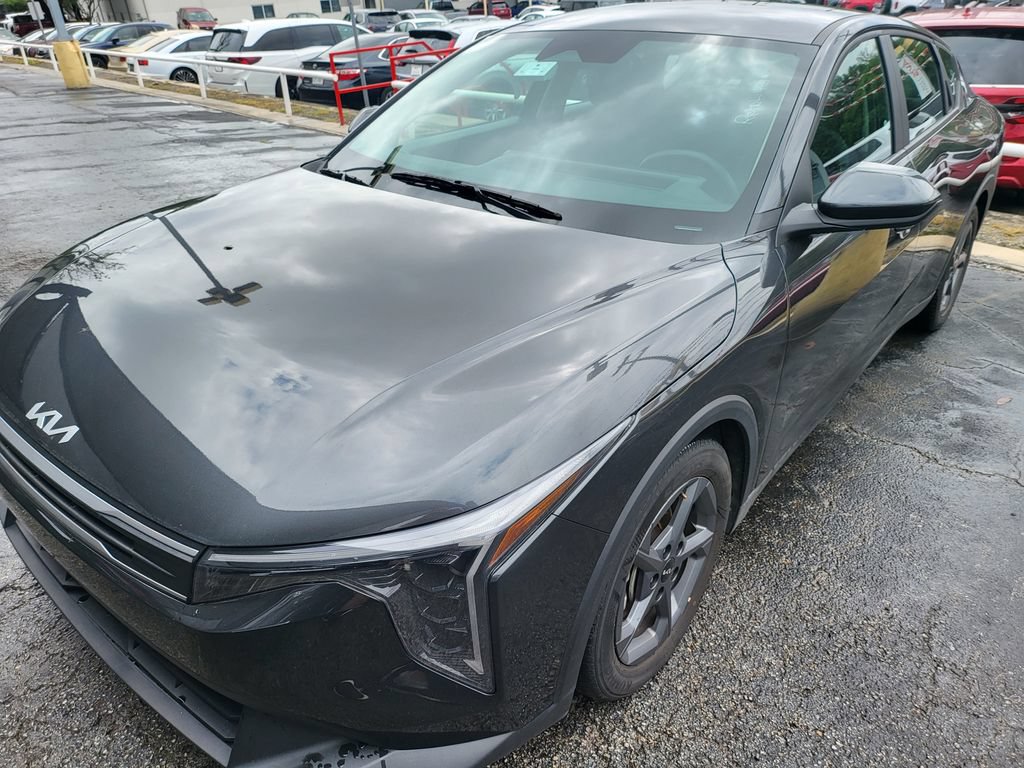 Used 2025 Kia K4 FWD image 2