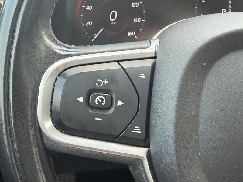 Certified 2022 Volvo S60 B5 Momentum FWD image 17