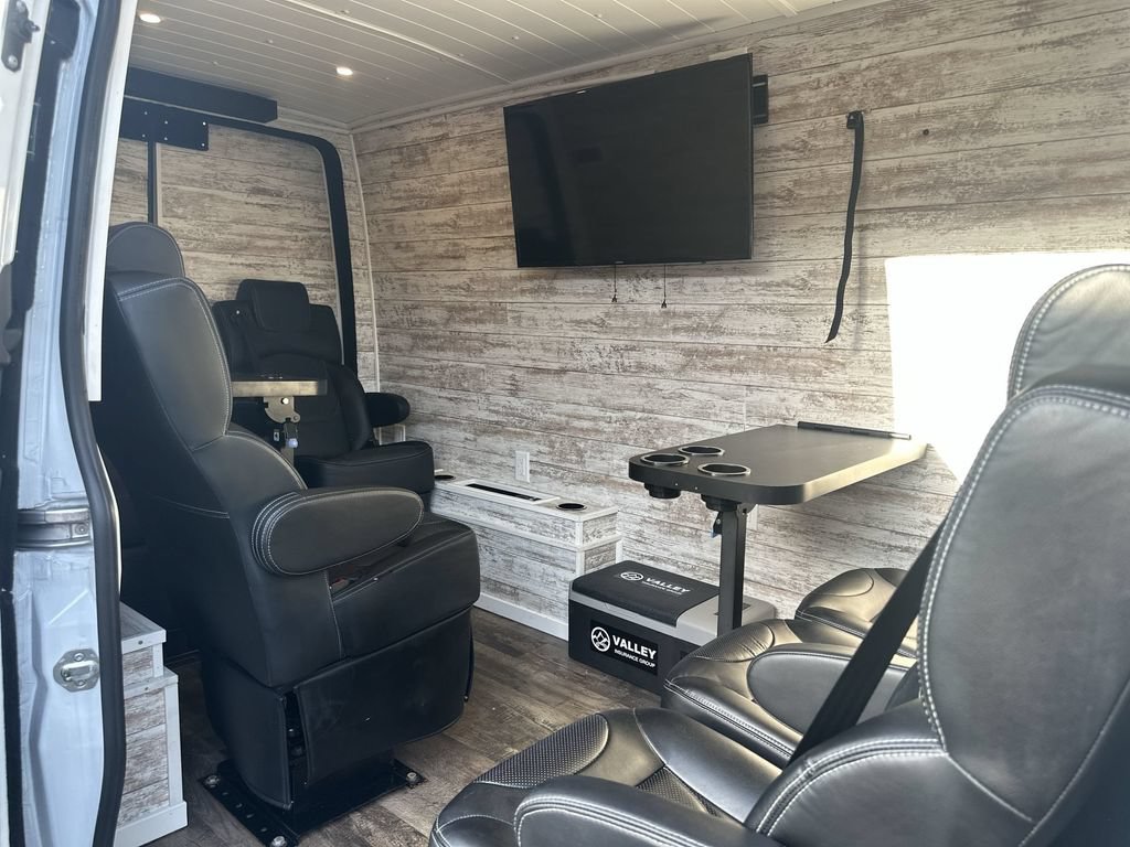 Used 2023 Mercedes-Benz Sprinter 1500 image 24