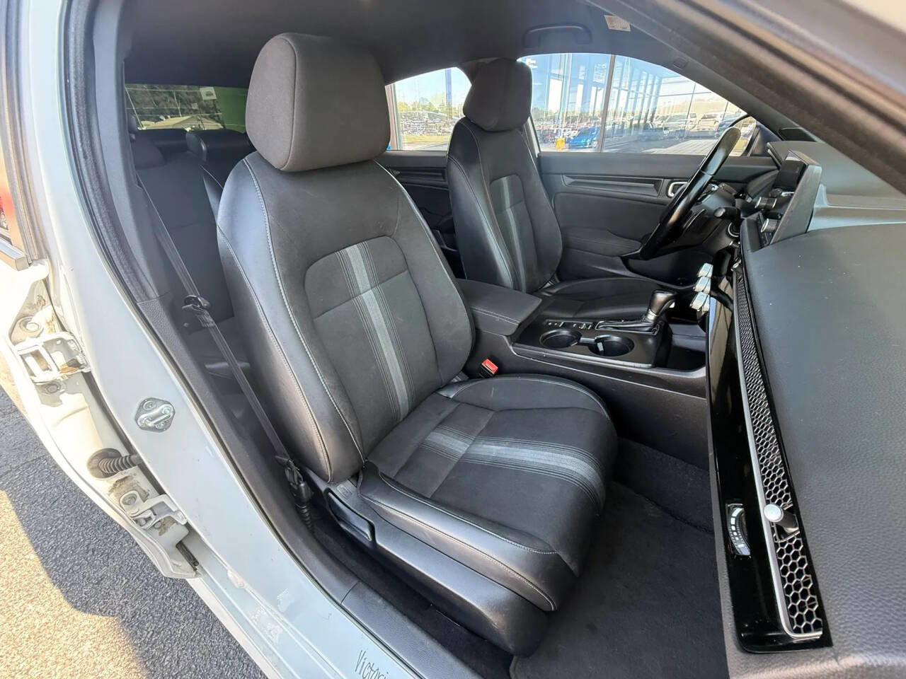 Used 2022 Honda Civic Sport image 17