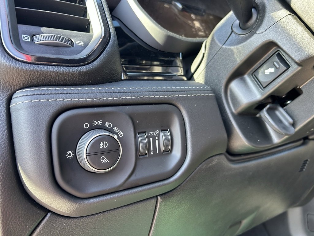 New 2026 RAM 3500 Limited image 13