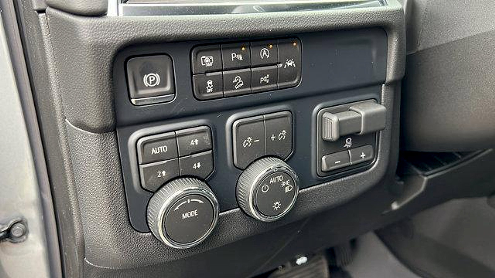 New 2026 Chevrolet Tahoe LS image 29