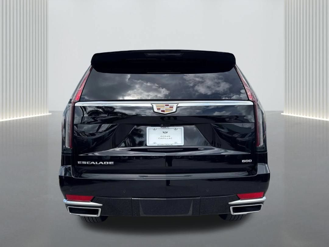 Used 2023 Cadillac Escalade ESV Premium Luxury w/ LPO, Illumination Package AWD/4WD image 6