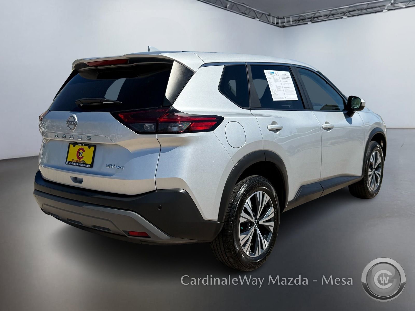 Used 2023 Nissan Rogue SV AWD/4WD image 4