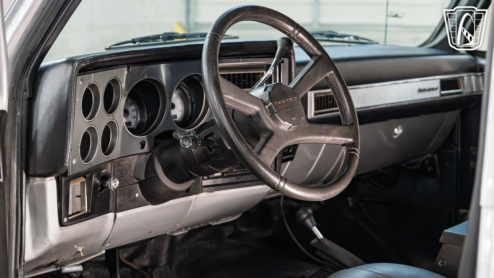 Used 1991 Chevrolet Blazer 4WD image 11