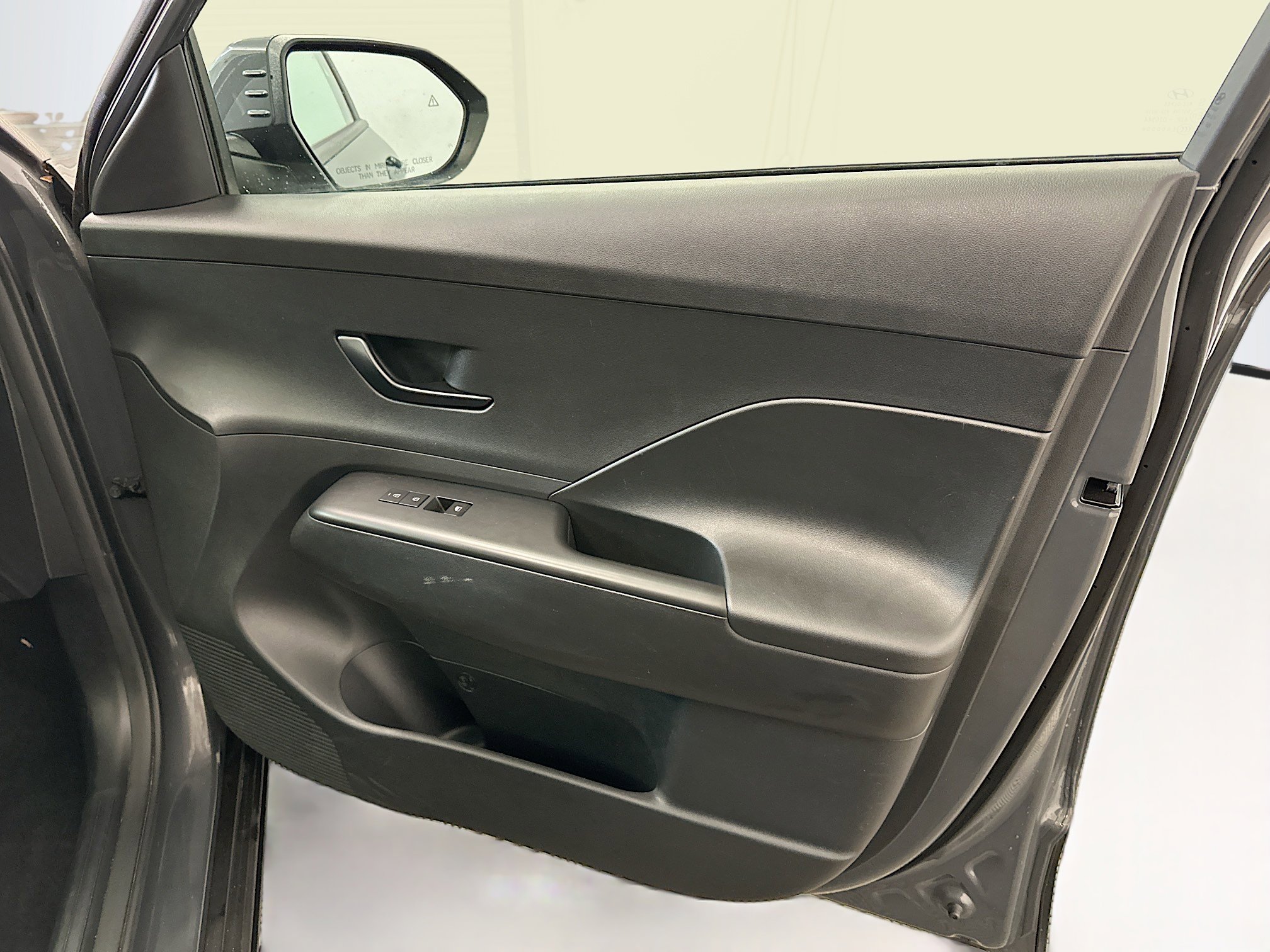 Used 2024 Hyundai Kona SEL image 33