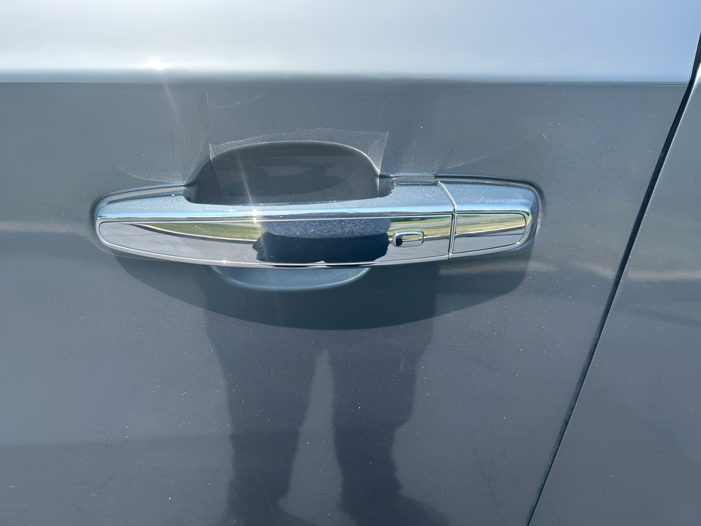 Used 2019 Chevrolet Traverse Premier AWD/4WD image 35