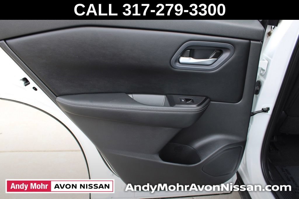 Used 2024 Nissan Rogue SV AWD/4WD image 27