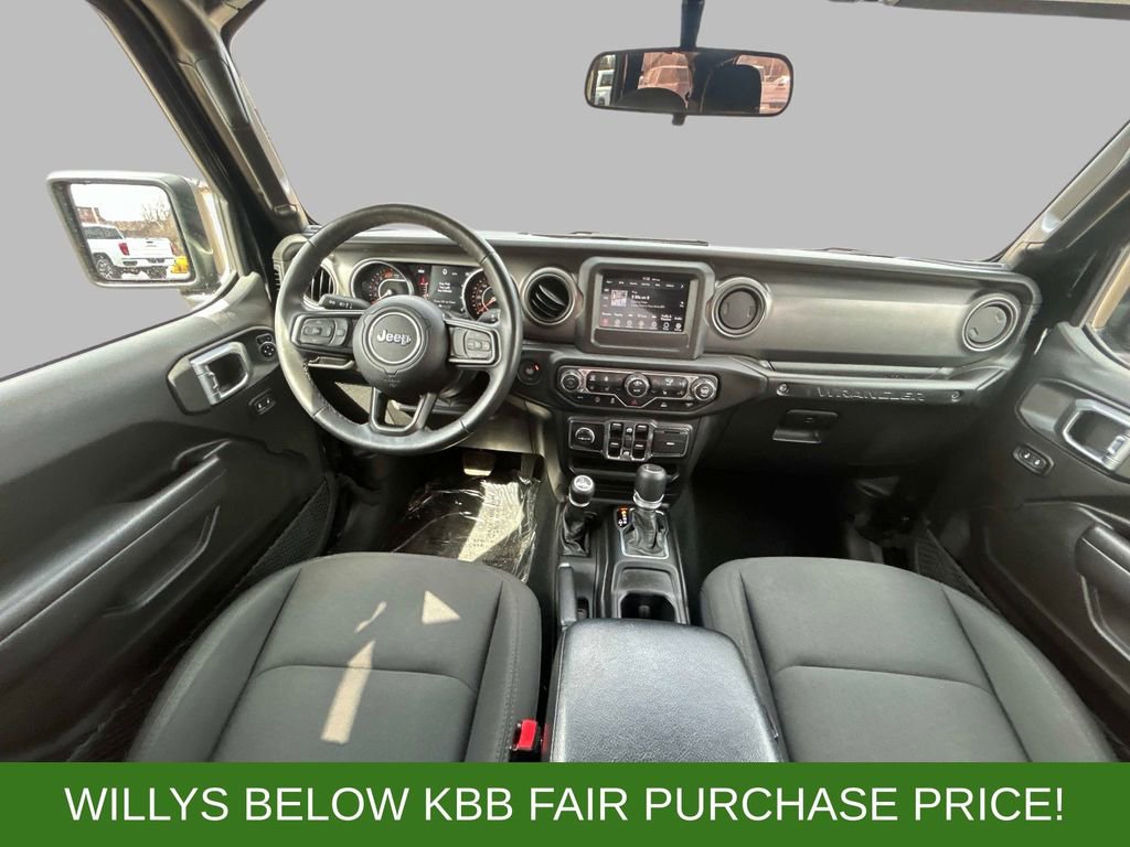 Used 2022 Jeep Wrangler Unlimited Sport image 17