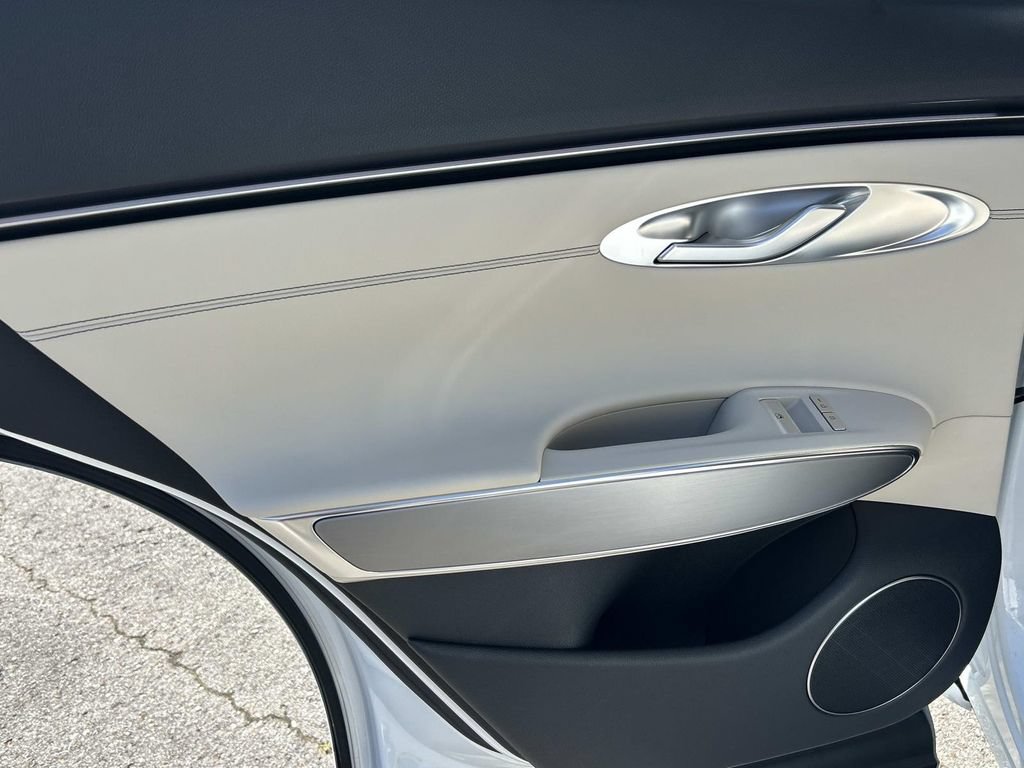 New 2026 Genesis GV70 2.5T Select AWD/4WD image 22