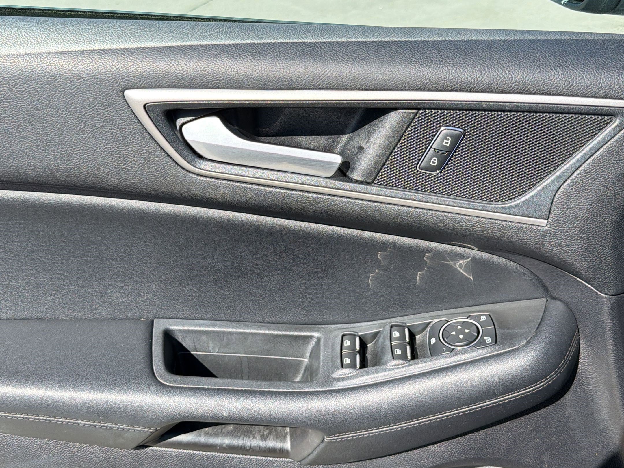 Used 2021 Ford Edge SEL w/ Convenience Package FWD image 12