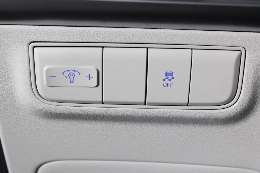 Certified 2026 Hyundai Tucson SE image 24