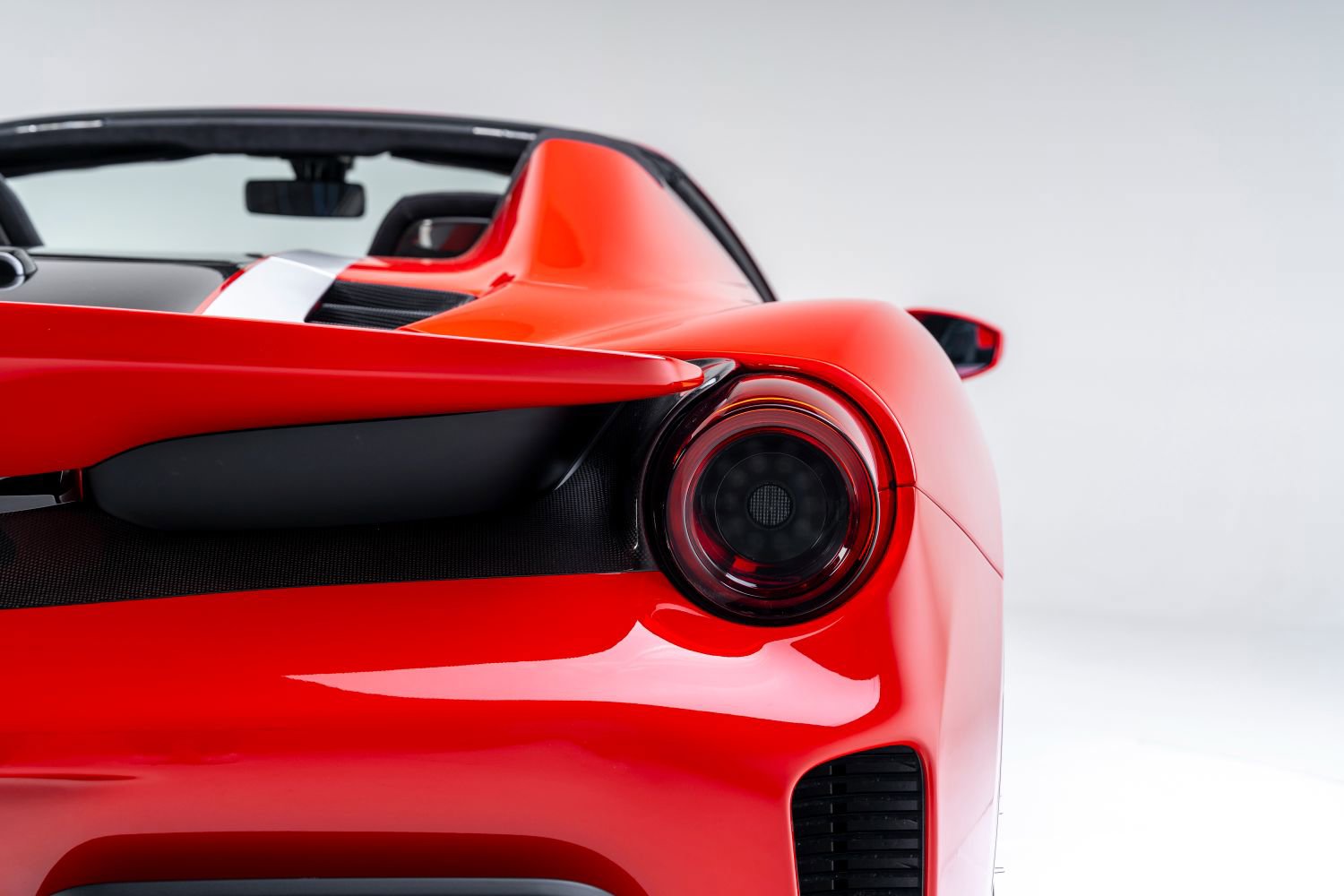 Used 2020 Ferrari 488 Pista Spider image 32